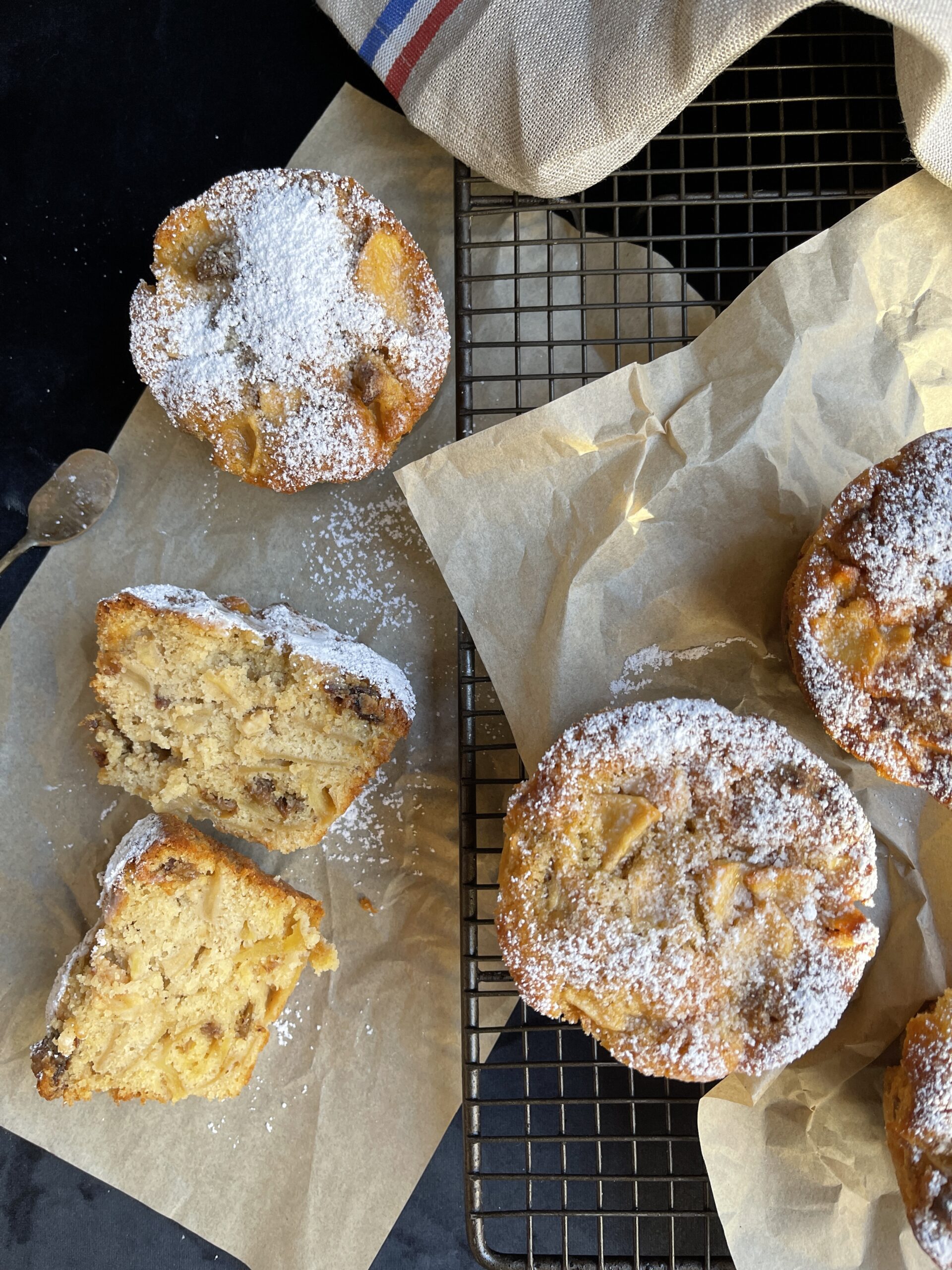 French Apple Cakes